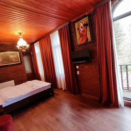 Отель Chateau Gordi Экстерьер фото