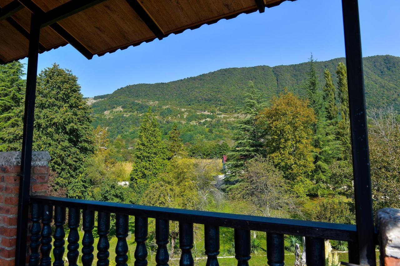 Отель Chateau Gordi Экстерьер фото
