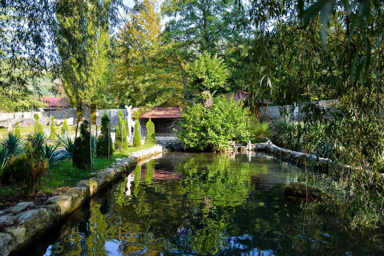 Отель Chateau Gordi Экстерьер фото