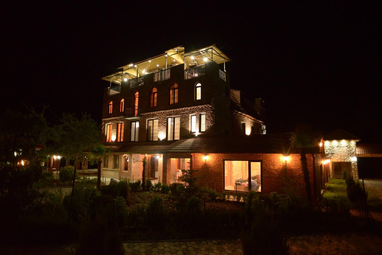 Отель Chateau Gordi Экстерьер фото